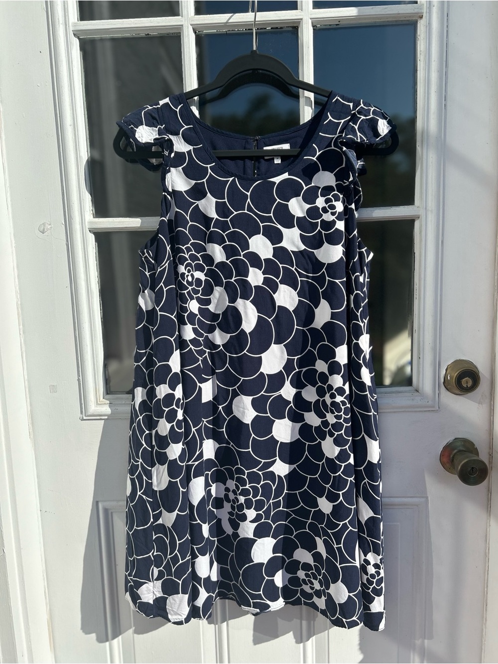 Crown & Ivy Dress M Navy White Floral Flutter Sleeve Shift Marimekko Retro